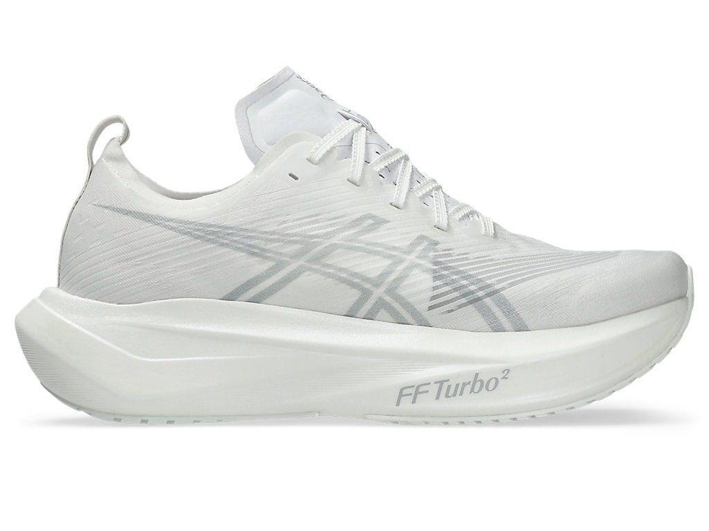 ASICS Megablast Unisex in White/Piedmont Grey