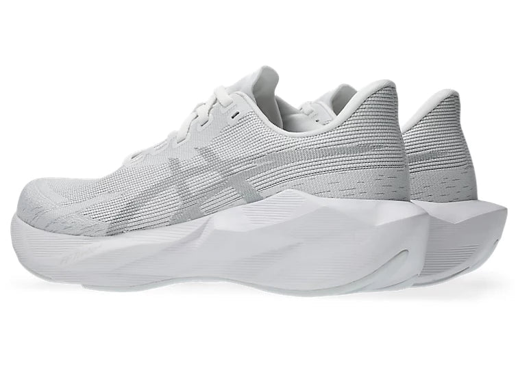 Asics Novablast 6 Women's White/White - Run Vault