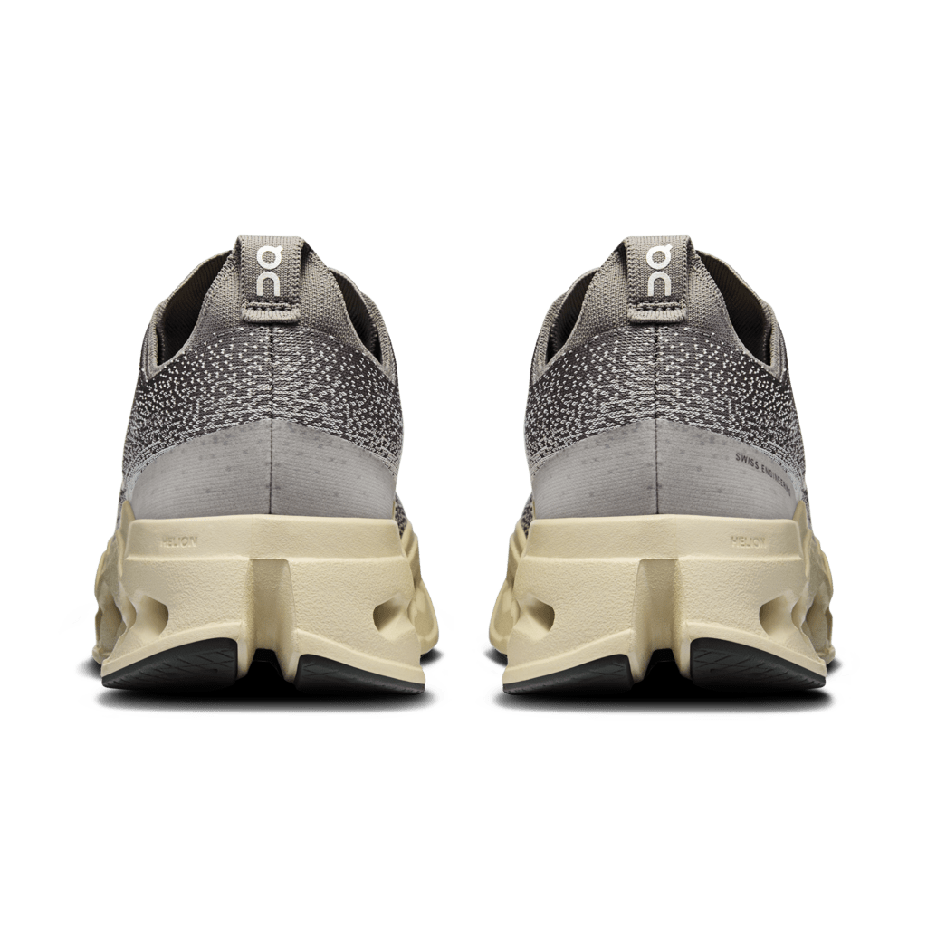 On Cloudsurfer Max – Men’s - Asphalt/Ice - Run Vault