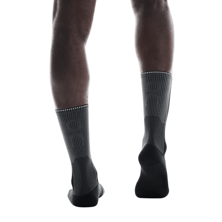 On Running - Performance Run Sock High - Run Vault