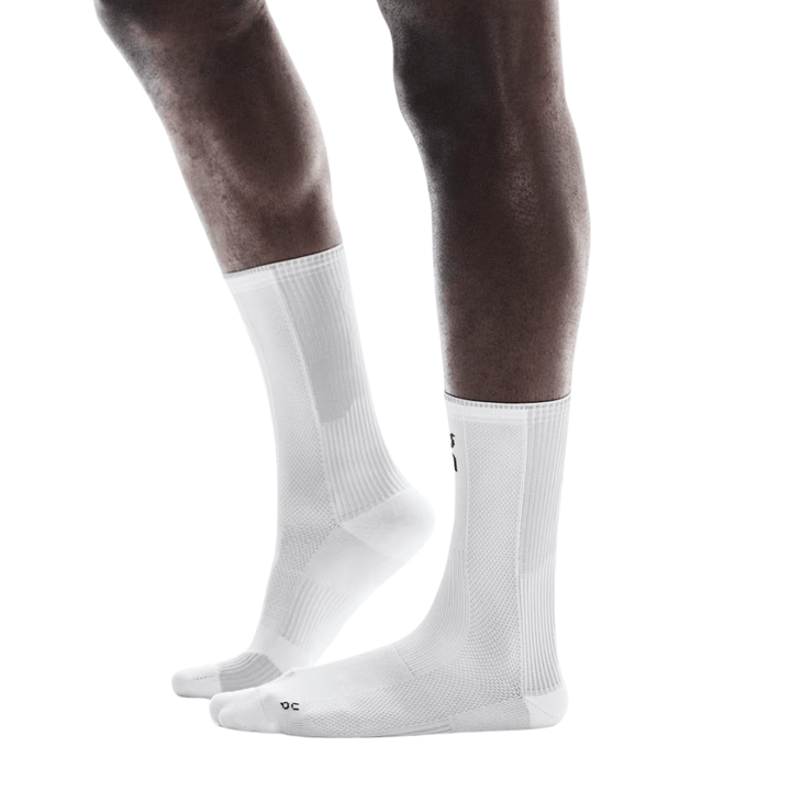 On Running - Performance Run Sock High - Run Vault