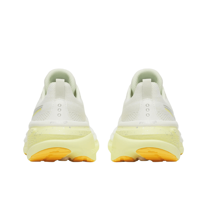 Saucony Hurricane 25 Women's - Run Vault